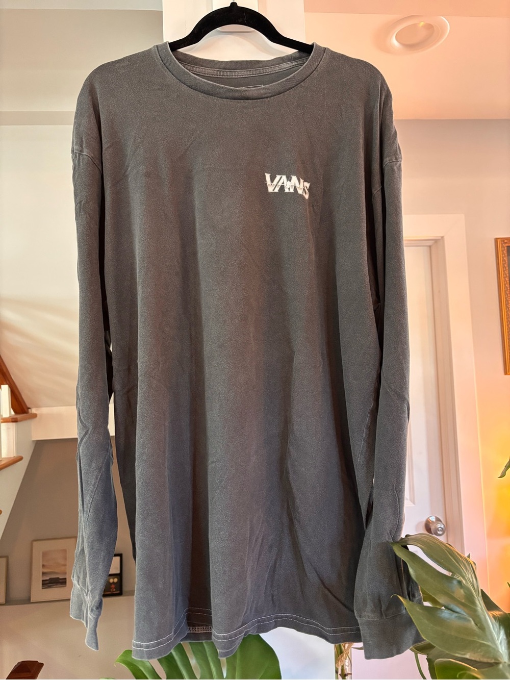 Vans Men's Long-Sleeve Logo Tee — Charcoal Gray - Size XL